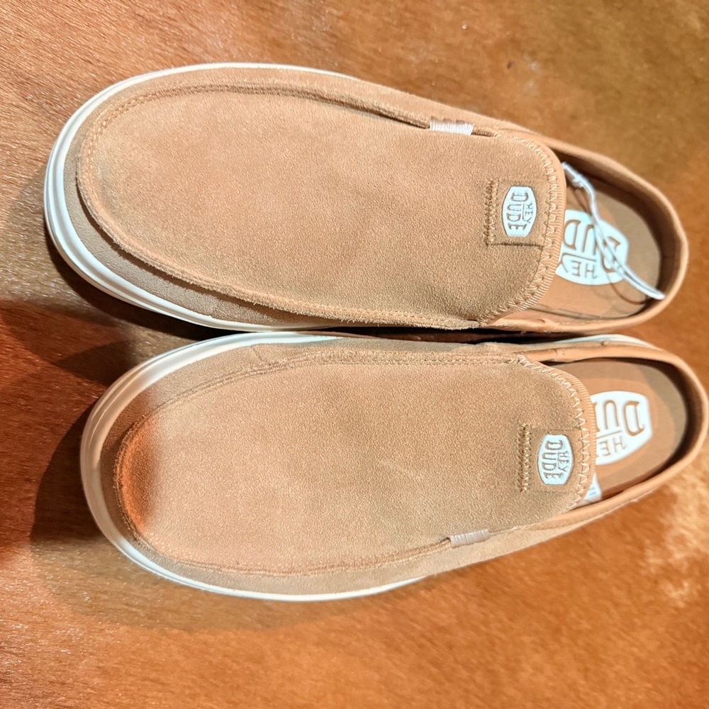 Hey Dude Women’s Brown Slip-On Loafers - Picture 4 of 6